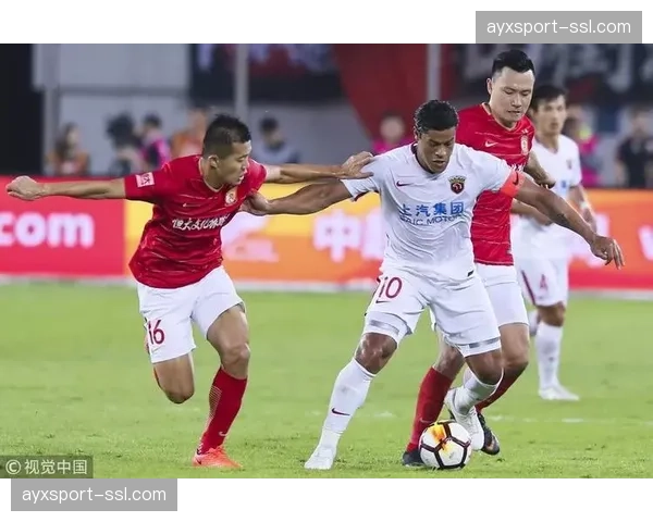 战术复盘：哈维-格拉的拖后组织如何盘活赫罗纳中场