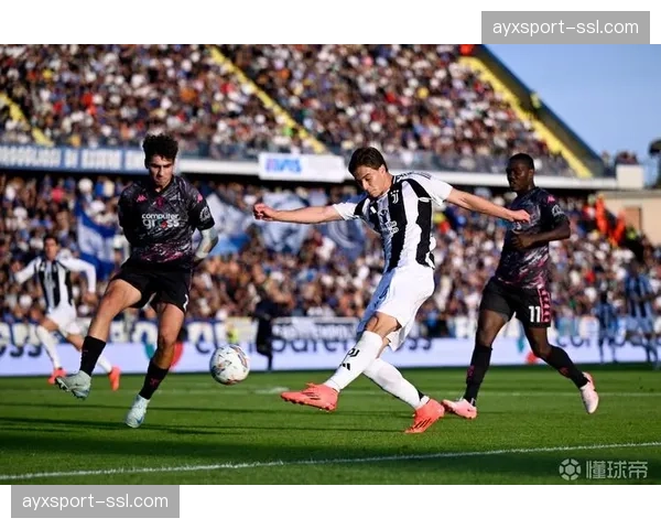 历史回顾:十年前的今天,尤文图斯提前八轮夺得意甲冠军 历史回顾:十年前的今天,尤文图斯提前八轮夺得意甲冠军