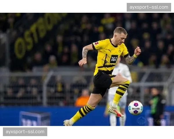 多特蒙德2-1险胜达姆施塔特,止住连败颓势 多特蒙德2-1险胜达姆施塔特,止住连败颓势