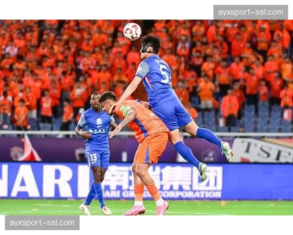 第七轮焦点战：上海申花对阵山东泰山，斯卢茨基与崔康熙再斗法